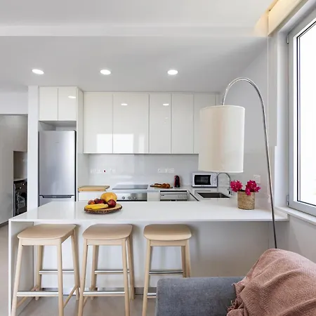 Rodoni Apartment