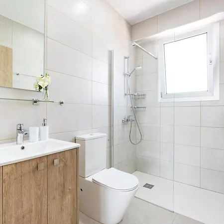 Rodoni Apartment